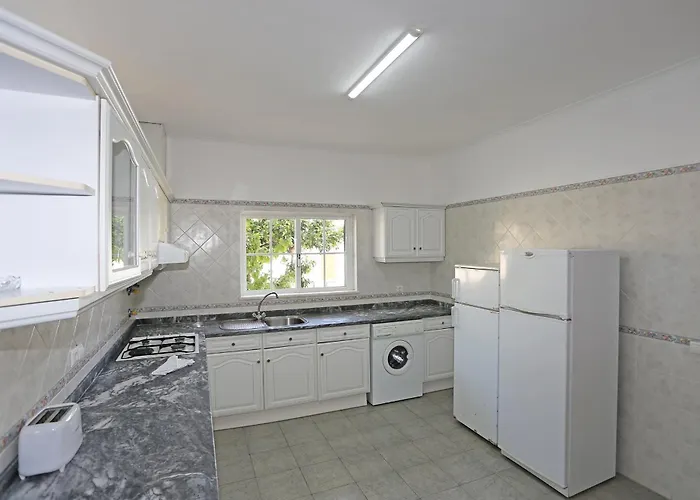 U - Casa Quinta Estacao * ラゴス