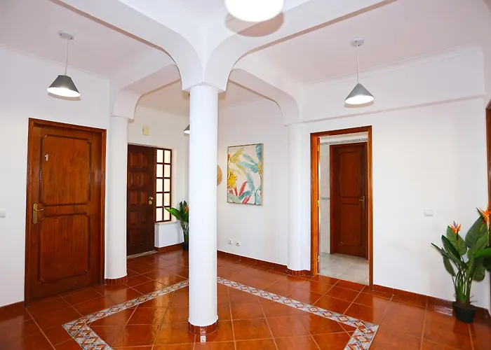 ゲストハウス U - Casa Quinta Estacao