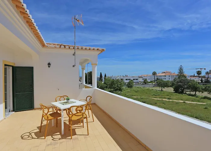 ゲストハウス U - Casa Quinta Estacao