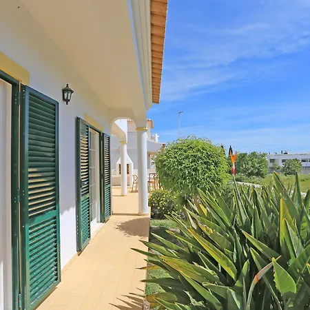 U - Casa Quinta Estacao