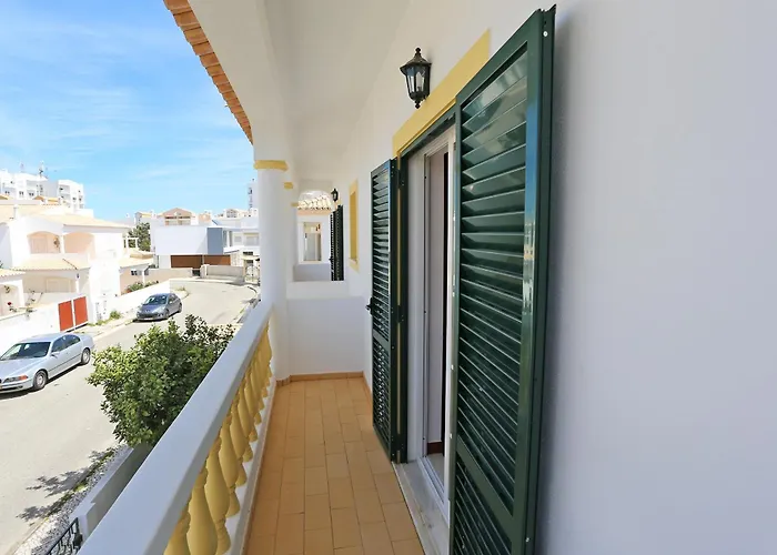 U - Casa Quinta Estacao