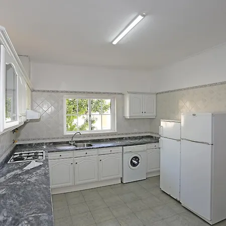 U - Casa Quinta Estacao * Лагуш