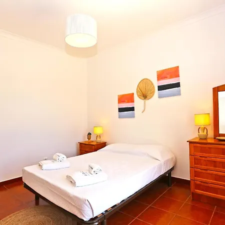 U - Casa Quinta Estacao 拉哥斯