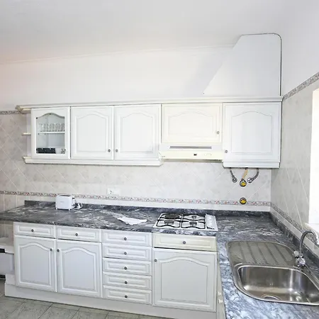 Guest house U - Casa Quinta Estacao *